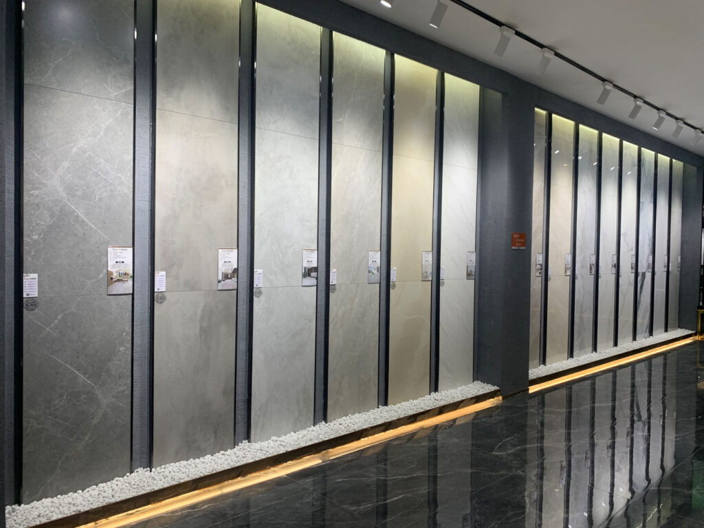 How to find a reliable porcelain tile supplier?