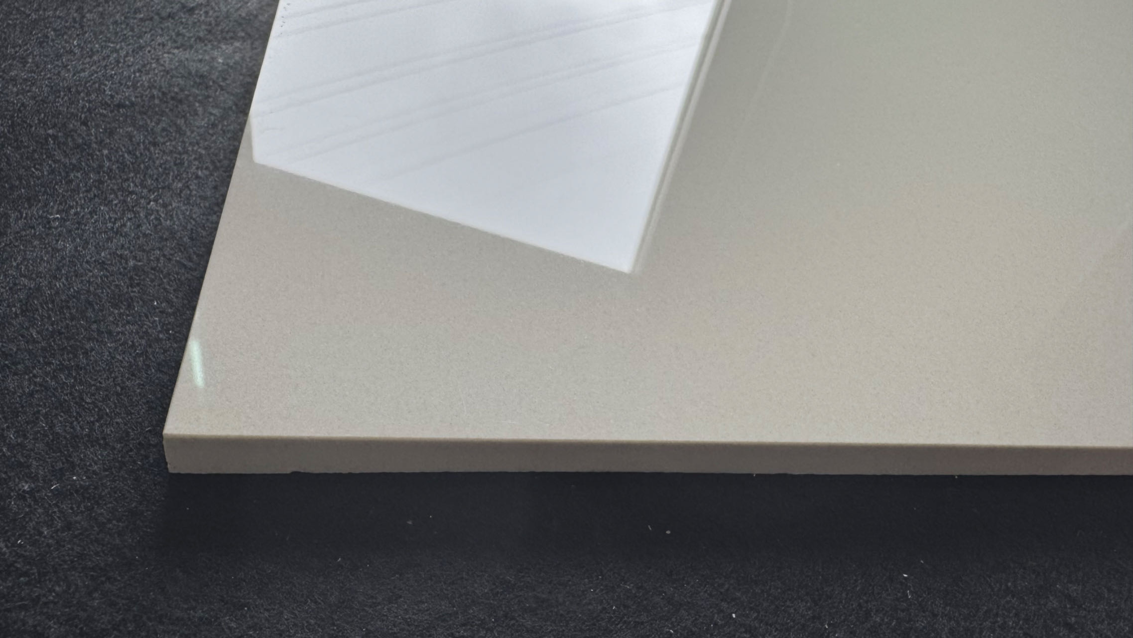 polished porcelain tile Ivory