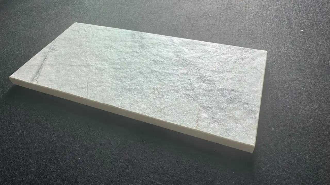 Dry granule glazing tile finish with rough anti-slip tile surface, textured tile surface