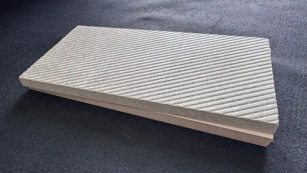 Tile body-salt and pepper