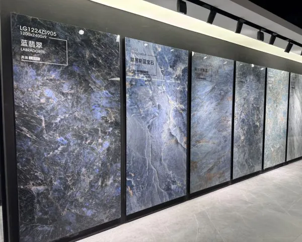 Sintered stone big slab display wall at Kingsun showroom in Foshan, China, marble-look panels for walls and floors.